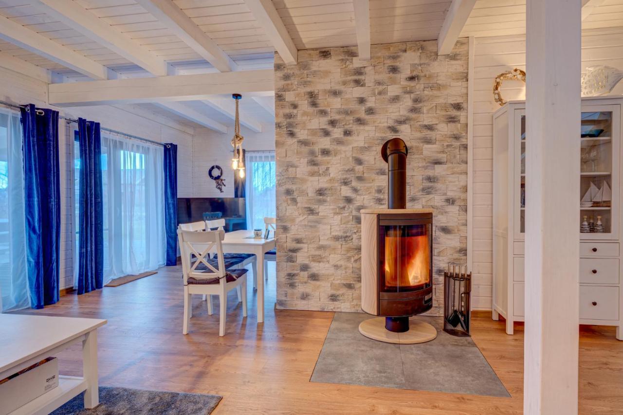 Dom Wakacyjny Baltic Home & Dom Baltic Home Garden Inn Zastan ภายนอก รูปภาพ