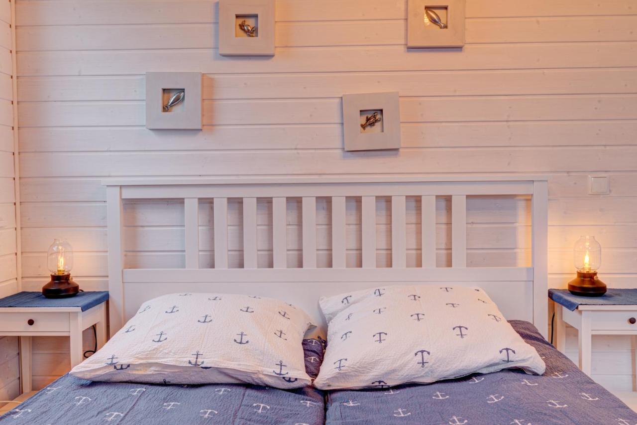 Dom Wakacyjny Baltic Home & Dom Baltic Home Garden Inn Zastan ภายนอก รูปภาพ