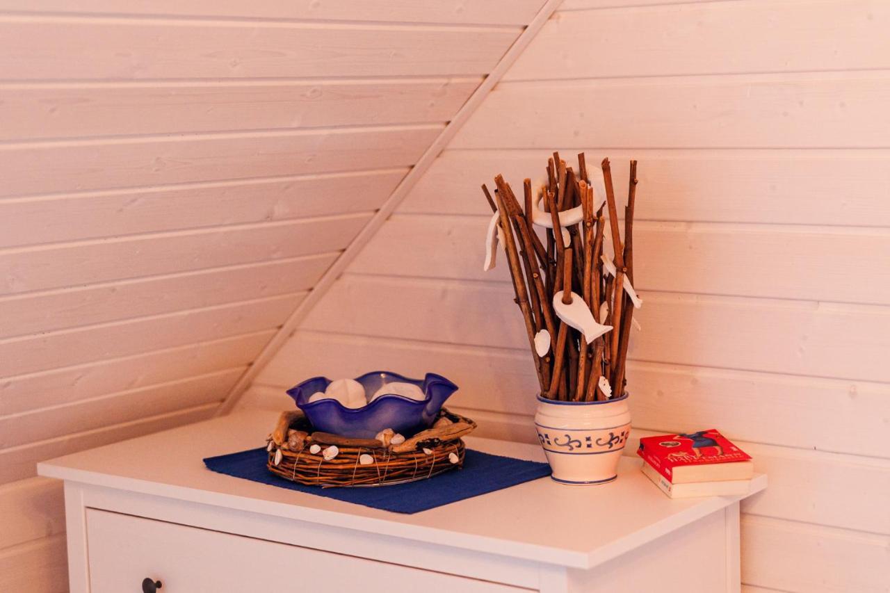 Dom Wakacyjny Baltic Home & Dom Baltic Home Garden Inn Zastan ภายนอก รูปภาพ